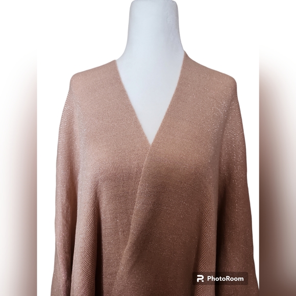 Ponchos/Cardigan by DenverHayes - Picture 2 of 9
